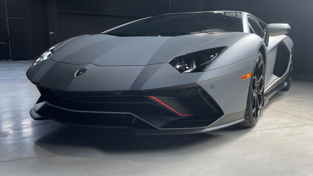 Lamborghini Aventador Ultimae 2021