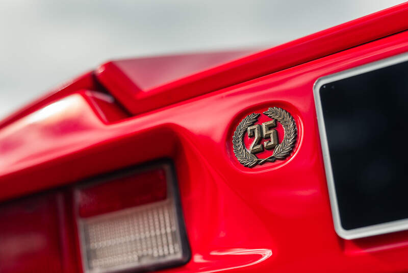 Lamborghini Countach 25th Anniversary-Edition