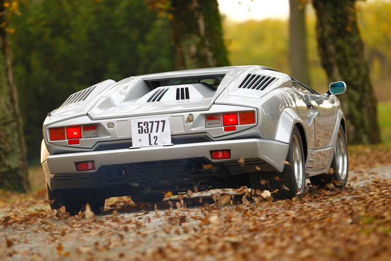 Lamborghini Countach Anniversario, Rückansicht, Rückleuchte, Park, Bremslicht