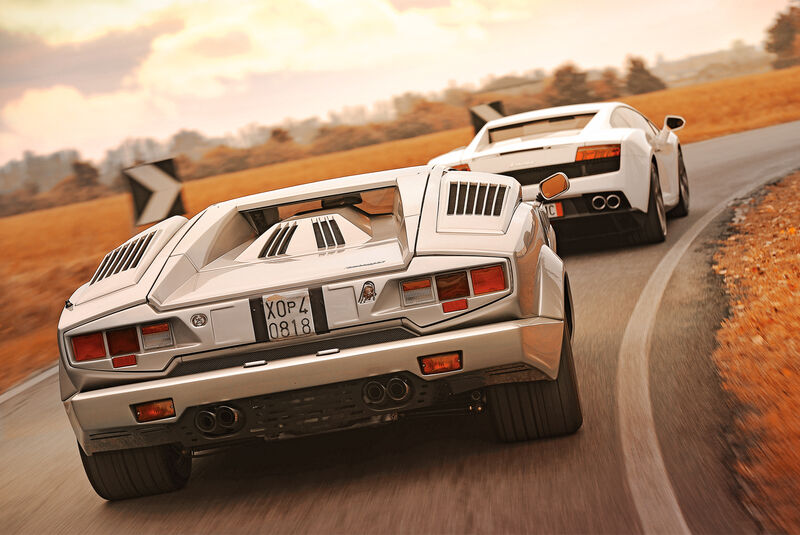 Lamborghini Countach, Lamboghini Gallardo LP 550-2, Heckansicht