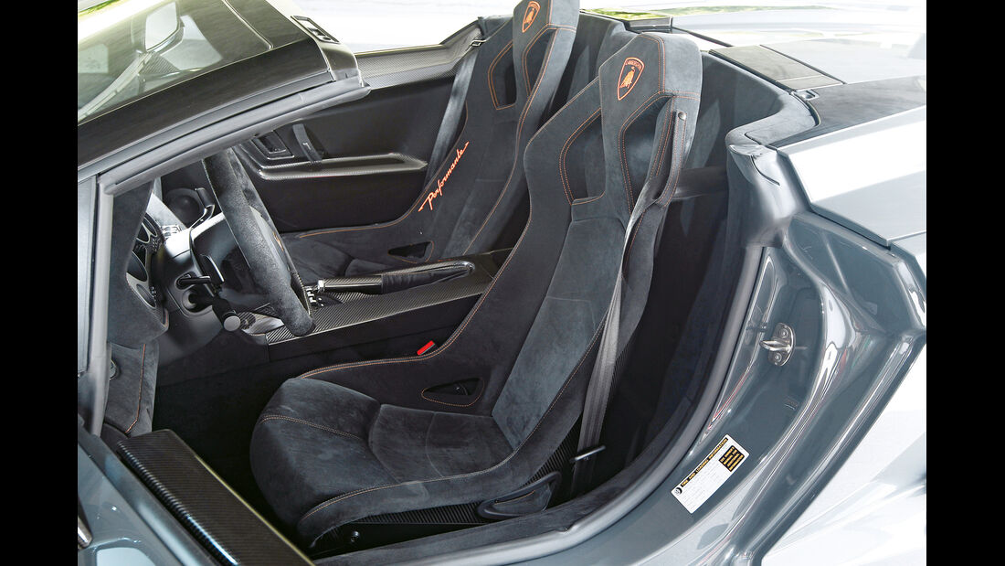 Lamborghini Gallardo Spyder Performante, Fahrersitz