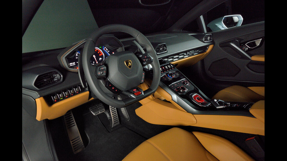 Lamborghini Huracán, Cockpit