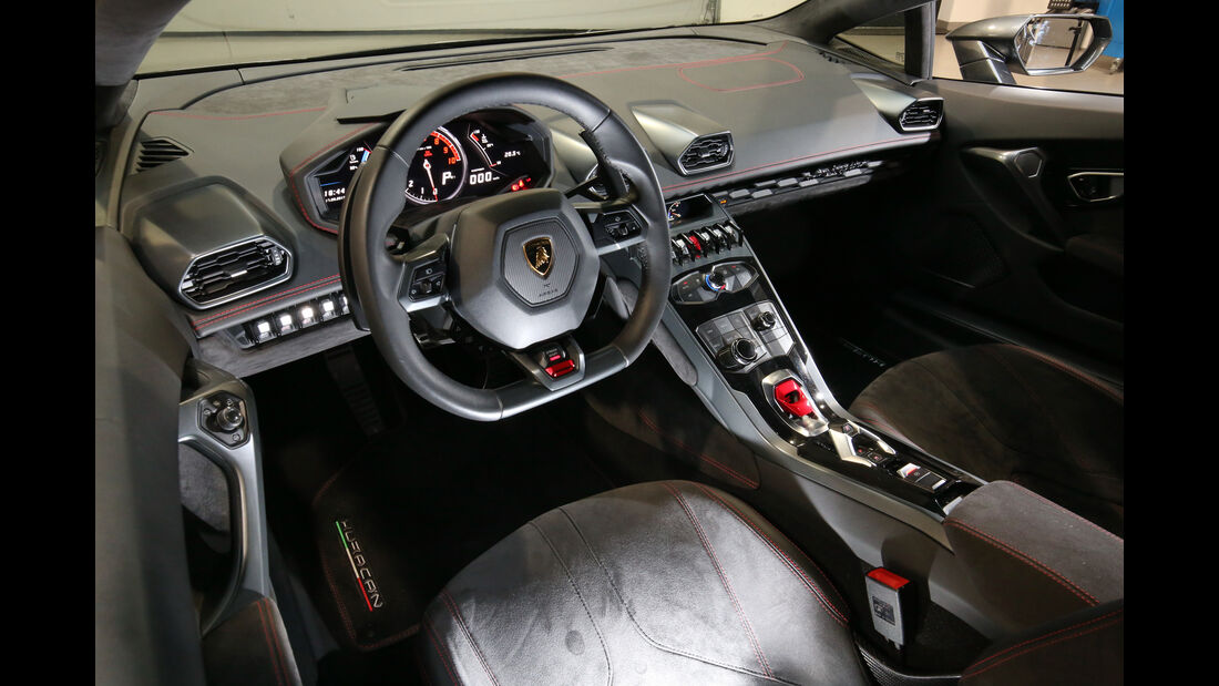 Lamborghini Huracán LP 610-4, Cockpit