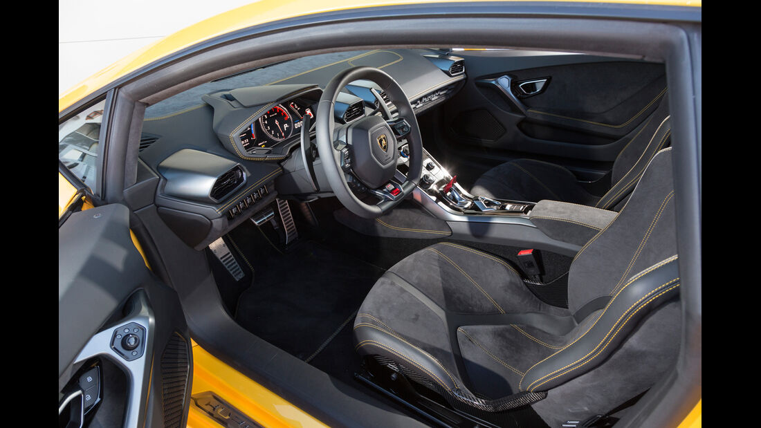 Lamborghini Huracán LP 610-4, Cockpit