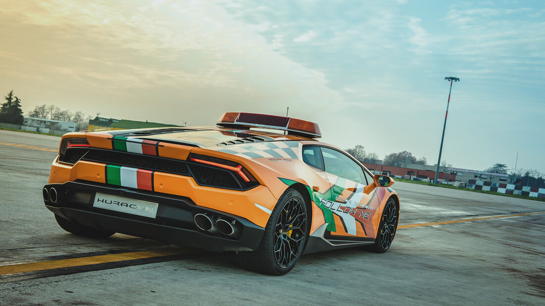 Lamborghini Huracan Follow Me 2019