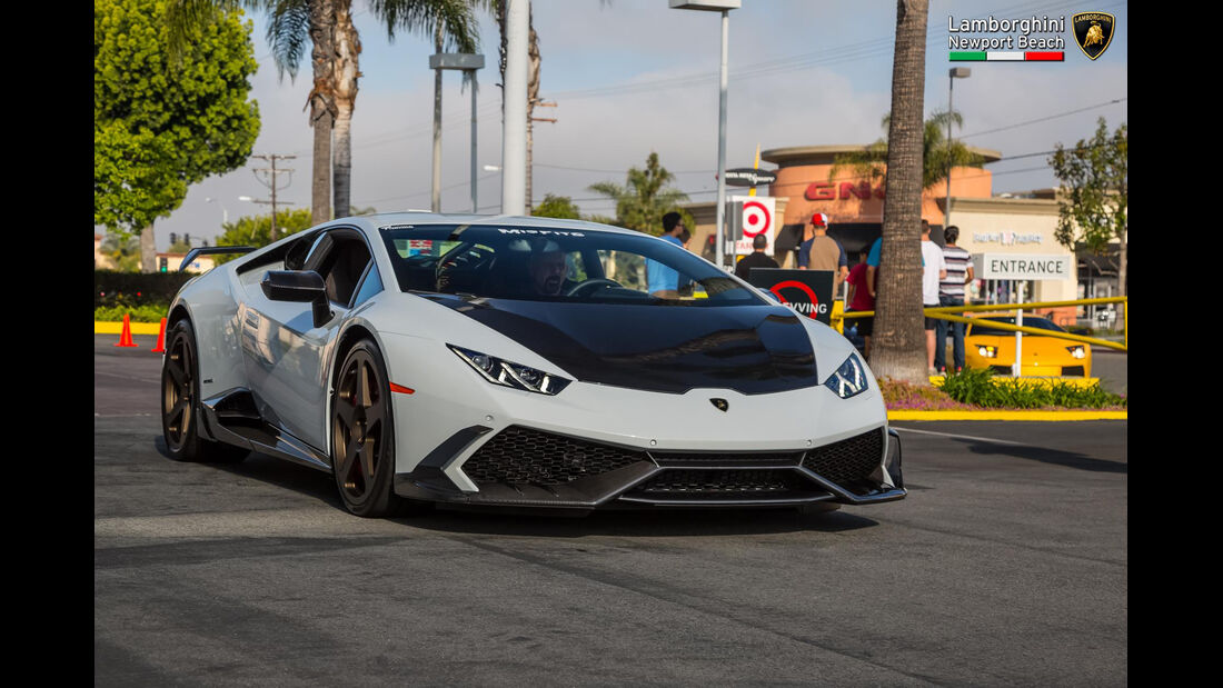 Lamborghini Huracan - Supercar Show - Lamborghini Newport Beach