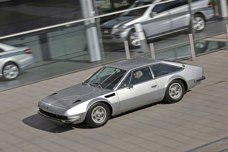 Lamborghini Jarama 400 GT, Seitenansicht