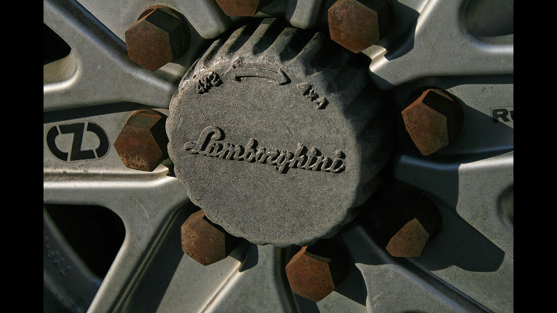 Lamborghini LM 002 Felge
