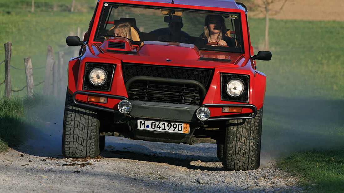 Lamborghini LM 002 Front