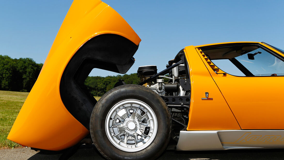 Lamborghini Miura P 400, Motorhaube