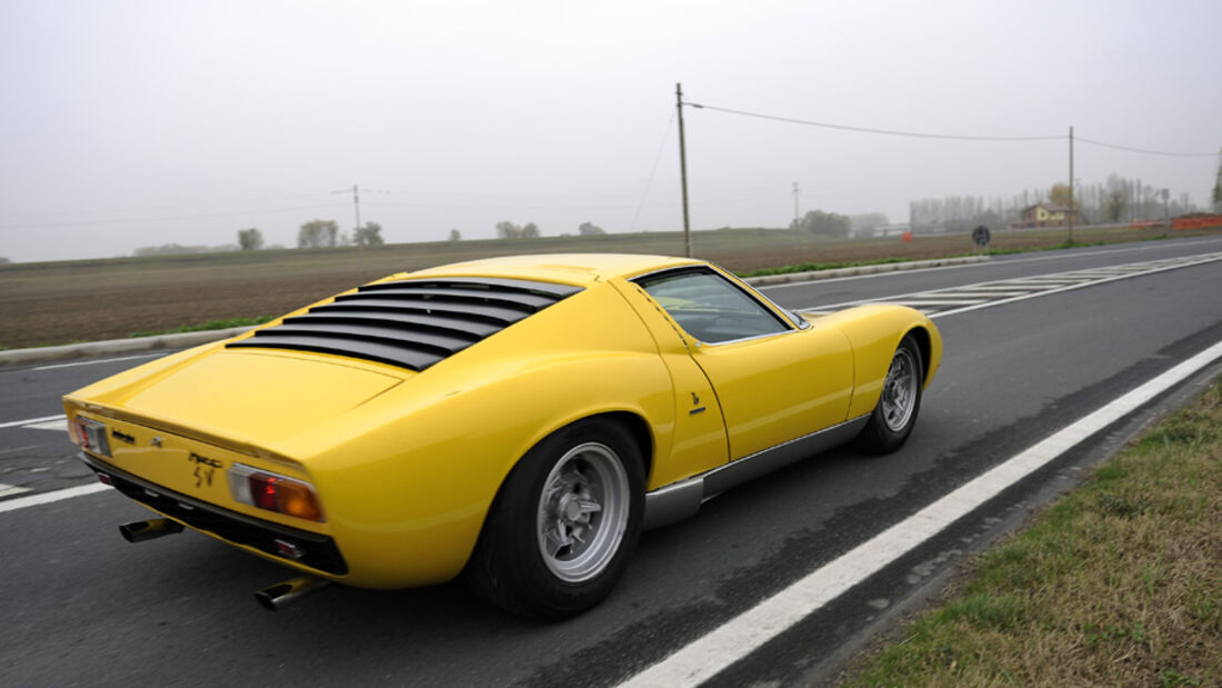 Lamborghini Miura SV