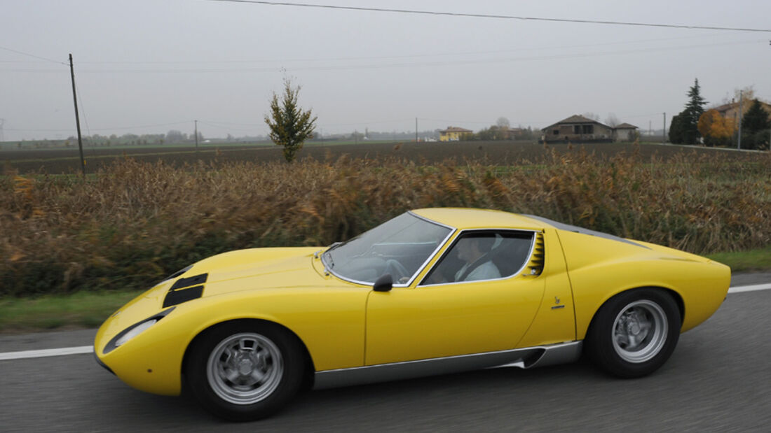 Lamborghini Miura SV