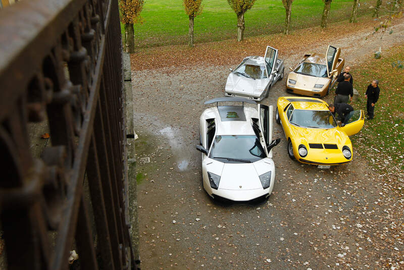 Lamborghini V12, alle Fahrzeuge, Frontansicht, Park, von oben