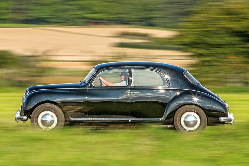 Lancia Aurelia B 10, Seitenansicht