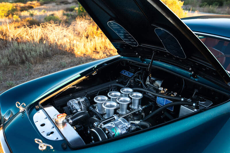 Lancia Aurelia B20 GT Fuorilegge Restomod by Thornley Kelham (1955)