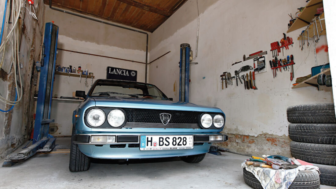 Lancia Beta Spider, Kühlergrill, Garage