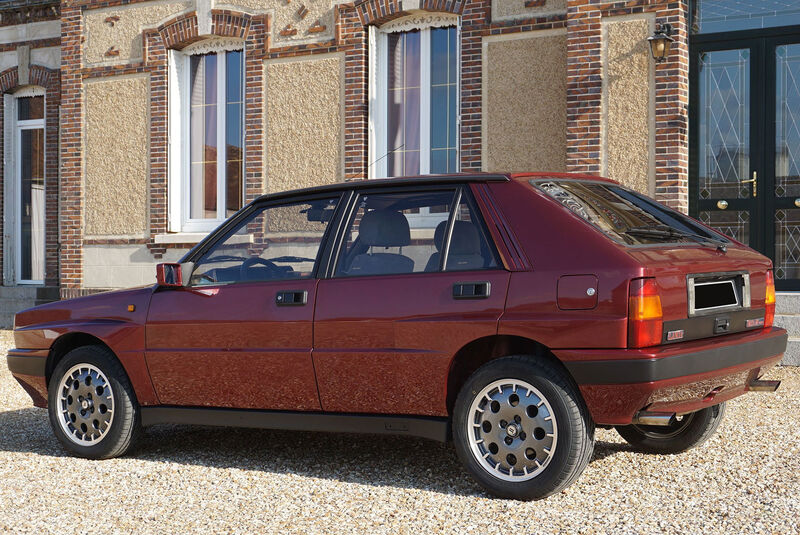 Lancia Delta HF Integrale 8V (1988)