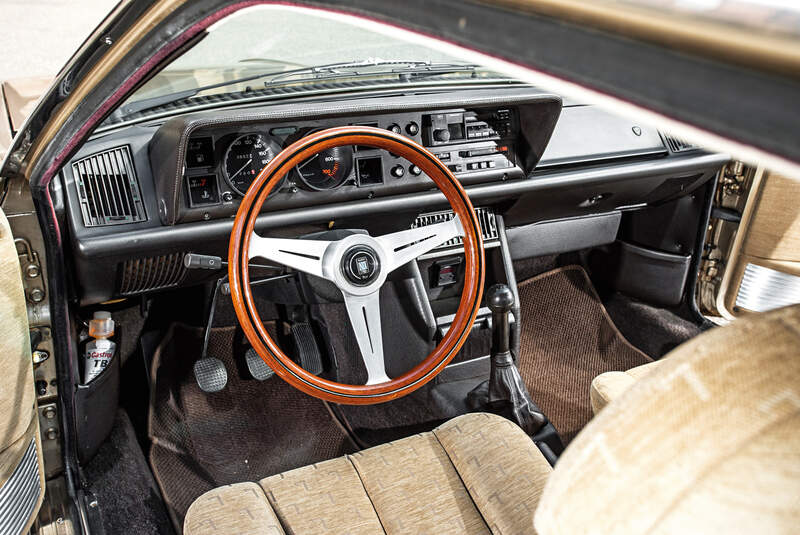 Lancia Gamma Coupé 2.5 i.e., Cockpit