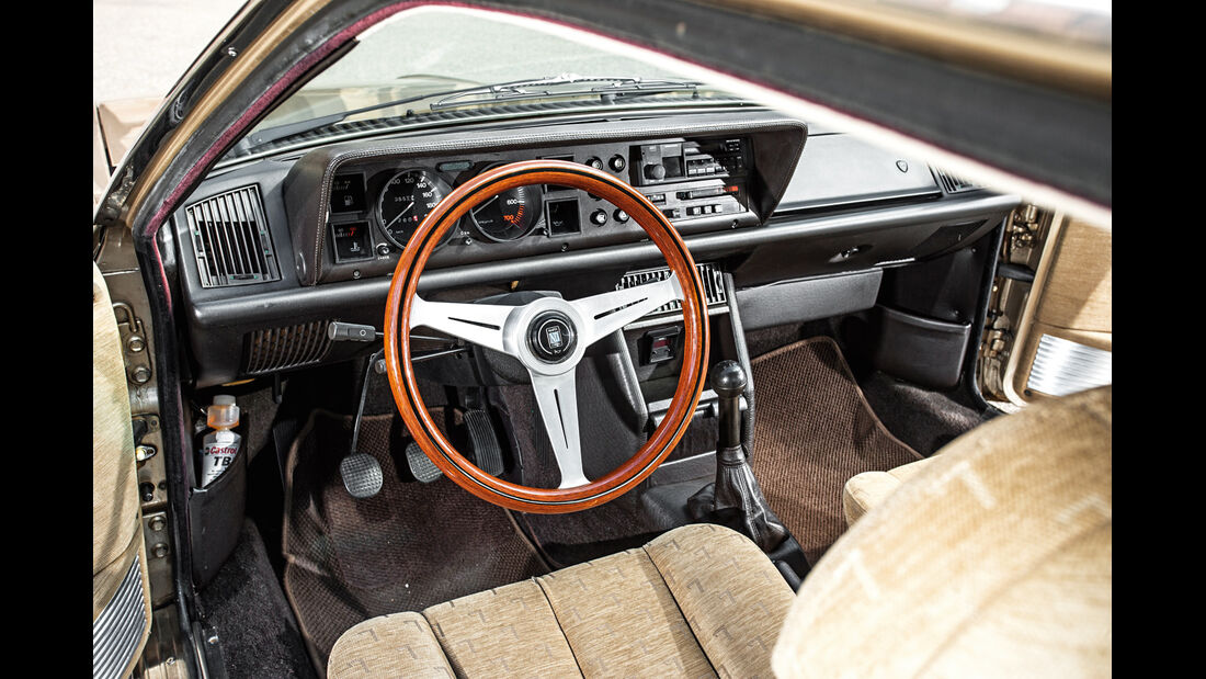 Lancia Gamma Coupé, Cockpit
