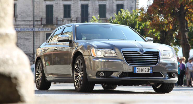 Lancia Thema im Fahrbericht: Italo-Ami mit üppiger Ausstattung ... Lancia Thema im Fahrbericht: Italo-Ami mit üppiger Ausstattung ...