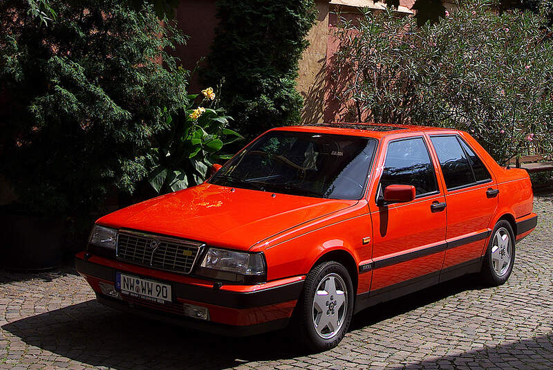 Lancia Thema 8.32 Seitenansicht