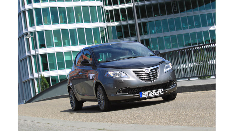 Lancia Ypsilon 0 9 Twinair Im Test Auto Motor Und Sport