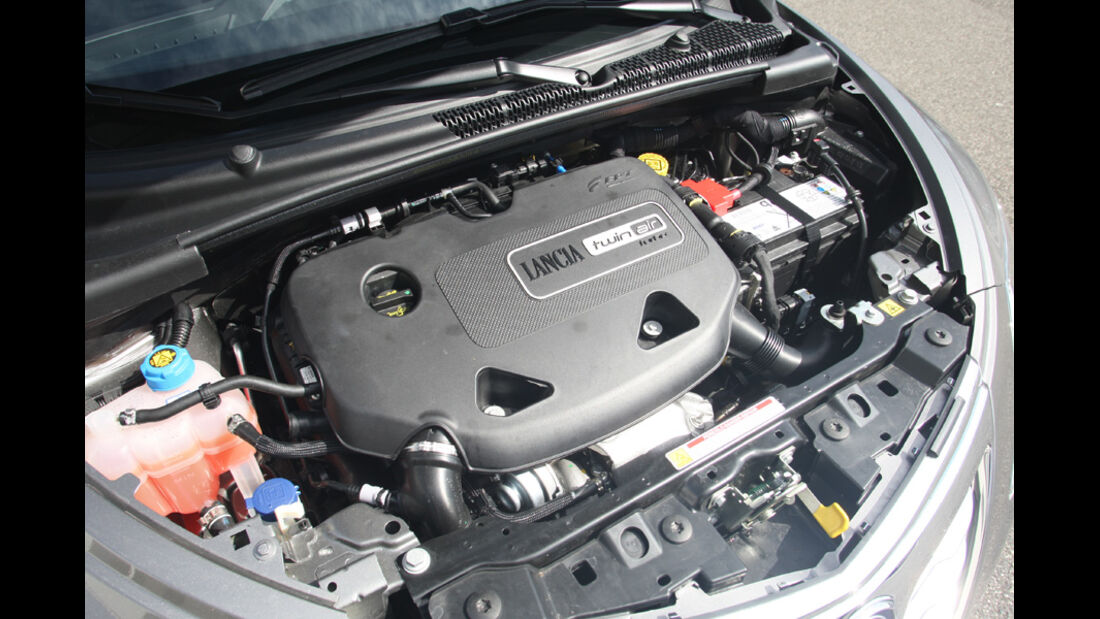 Lancia Ypsilon 0.9 Twinair, Motor, Motorraum