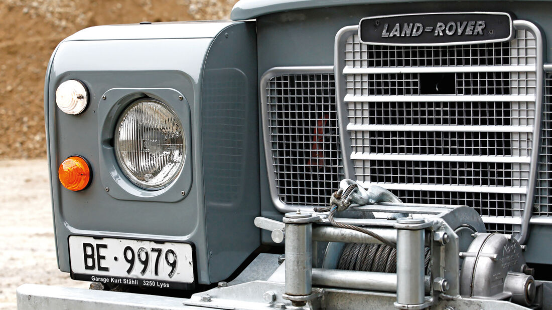 Land Rover 109 Diesel S III, Kühlergrill