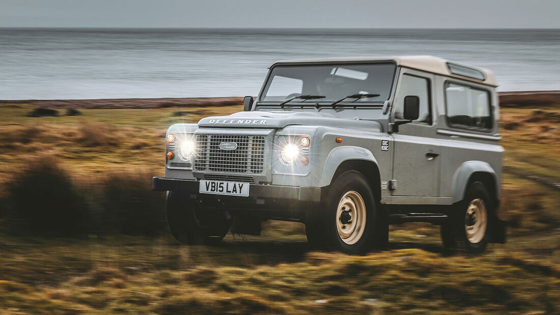 Land Rover Classic Defender Works V8 Islay Edition