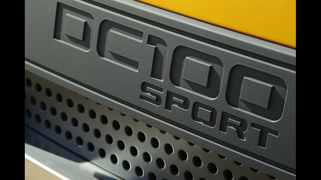 Land Rover DC100 Sport, Grill, Detail