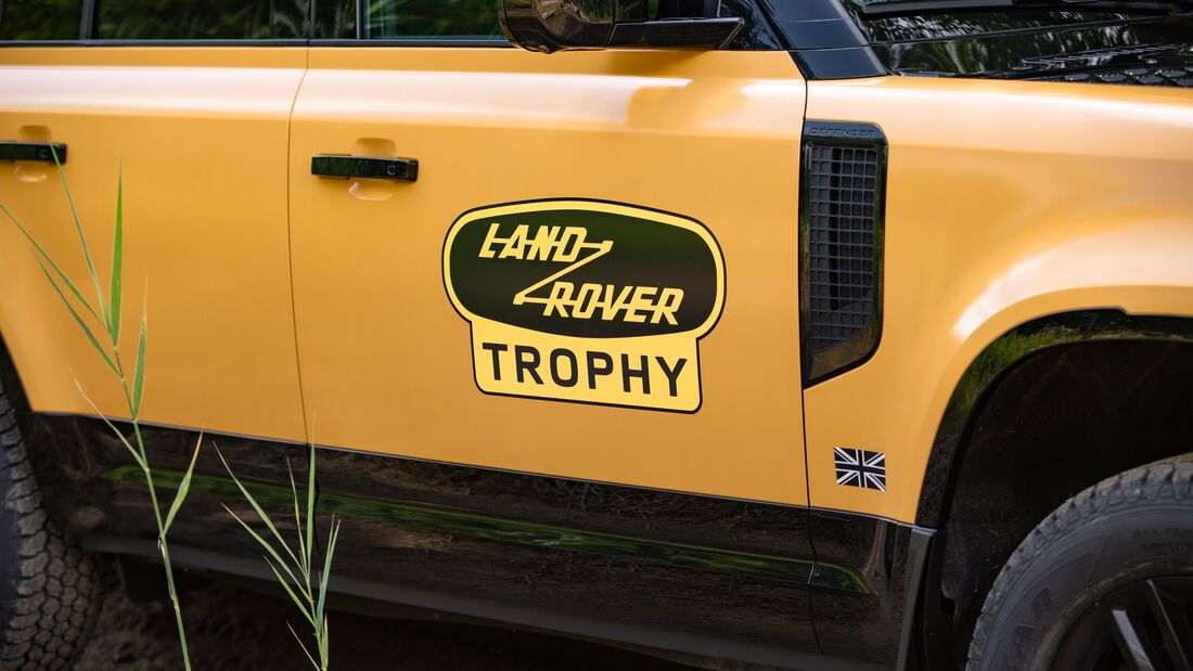 Land Rover Defender 110 Trophy Edition USA