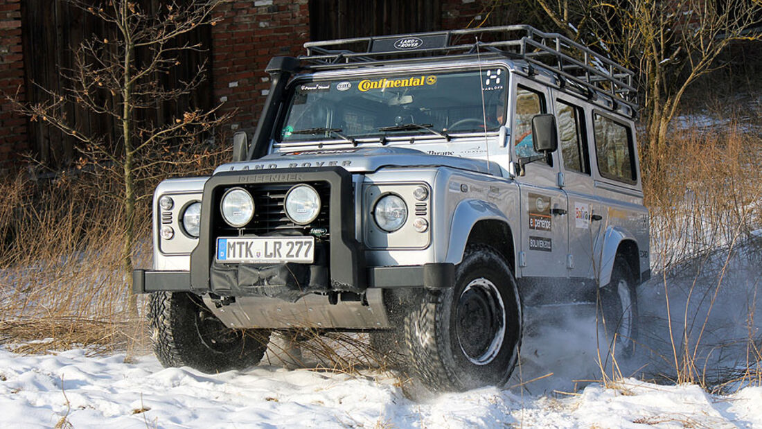 Land Rover Defender 2.2 TD4 2012 Test 