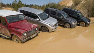 Land Rover Defender, Mitsubishi Pajero, Nissan Pathfinder, Toyota Landcruiser