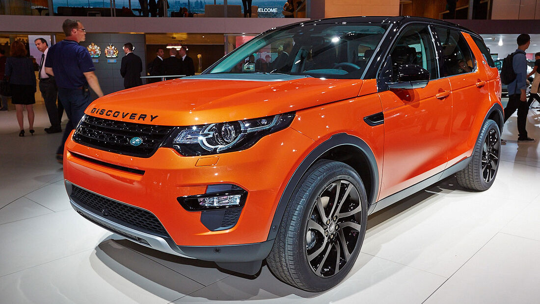 Land Rover Discovery Sport in Paris
