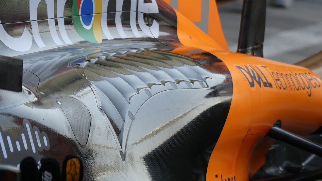 Lando-Norris-McLaren-Formel-1-Test-Bahrain-23-Februar-2024-169Gallery-4f15dc0c-2083402.jpg