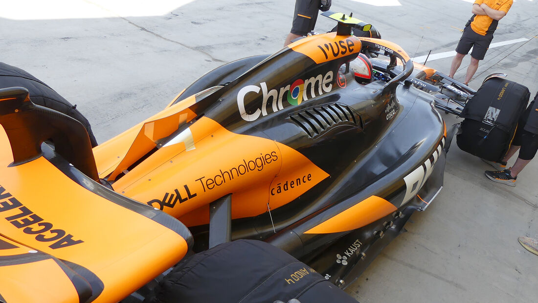 Lando-Norris-McLaren-Formel-1-Test-Bahrain-23-Februar-2024-169Gallery-ec0d3ab0-2083401.jpg