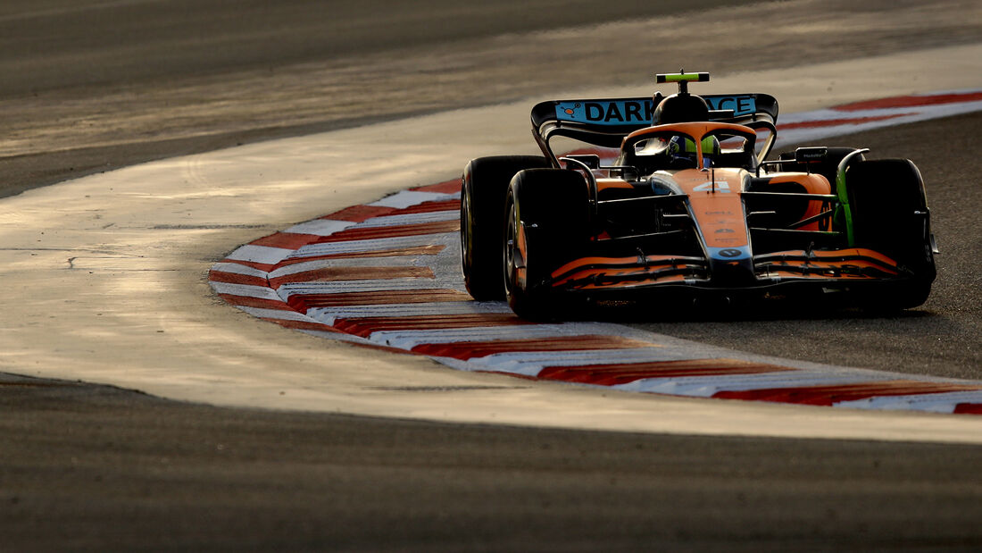 Lando Norris - McLaren - Formel 1 - Testfahrten - Bahrain - Samstag - 12.3.2022