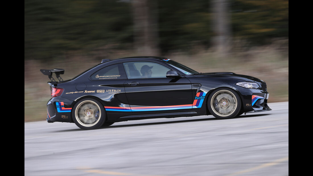 Laptime Performance-BMW M2, Seitenansicht