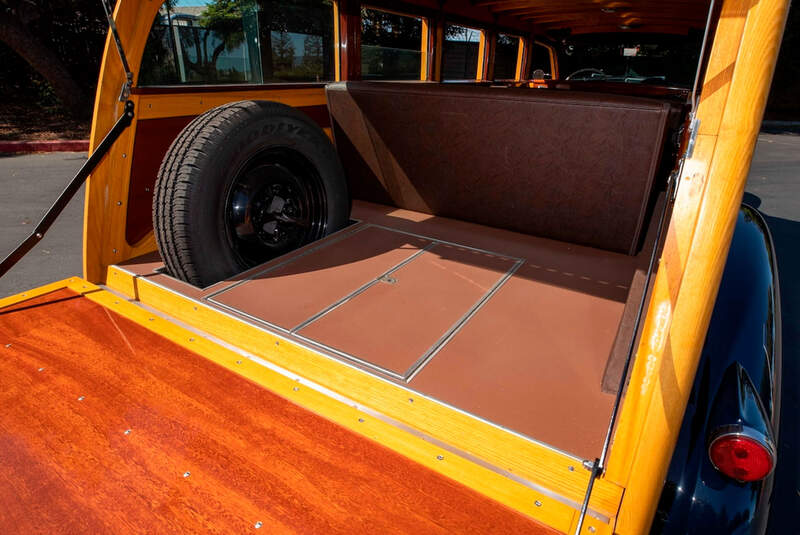 Lasalle Series 50 Meteor 8-door Woody (1940)