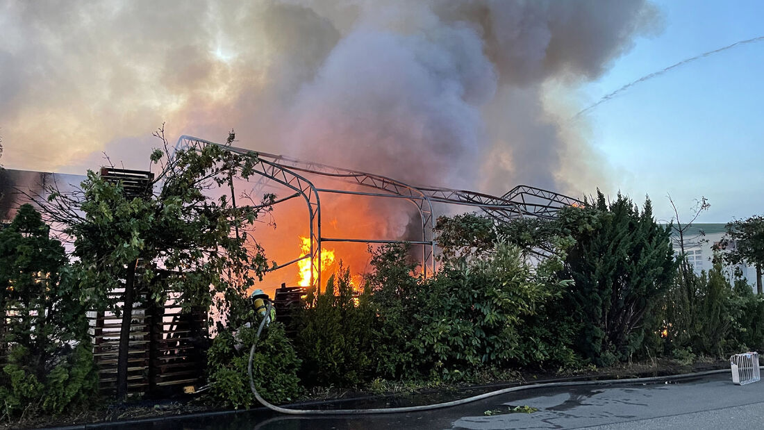 Lauffen: Grossbrand zerstoert Firma