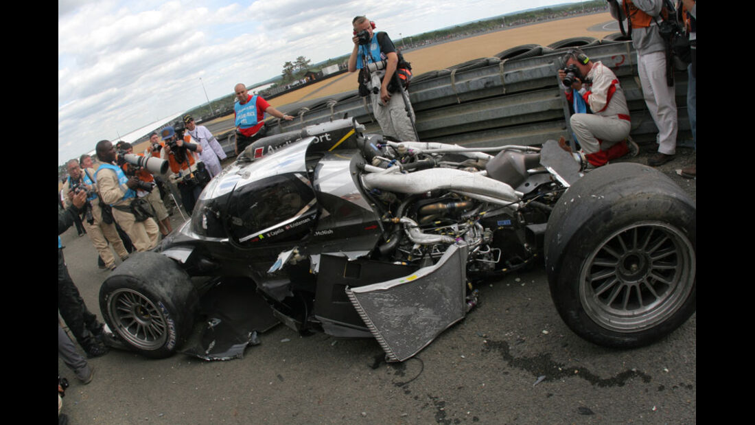 Le Mans 2011 Crash McNish