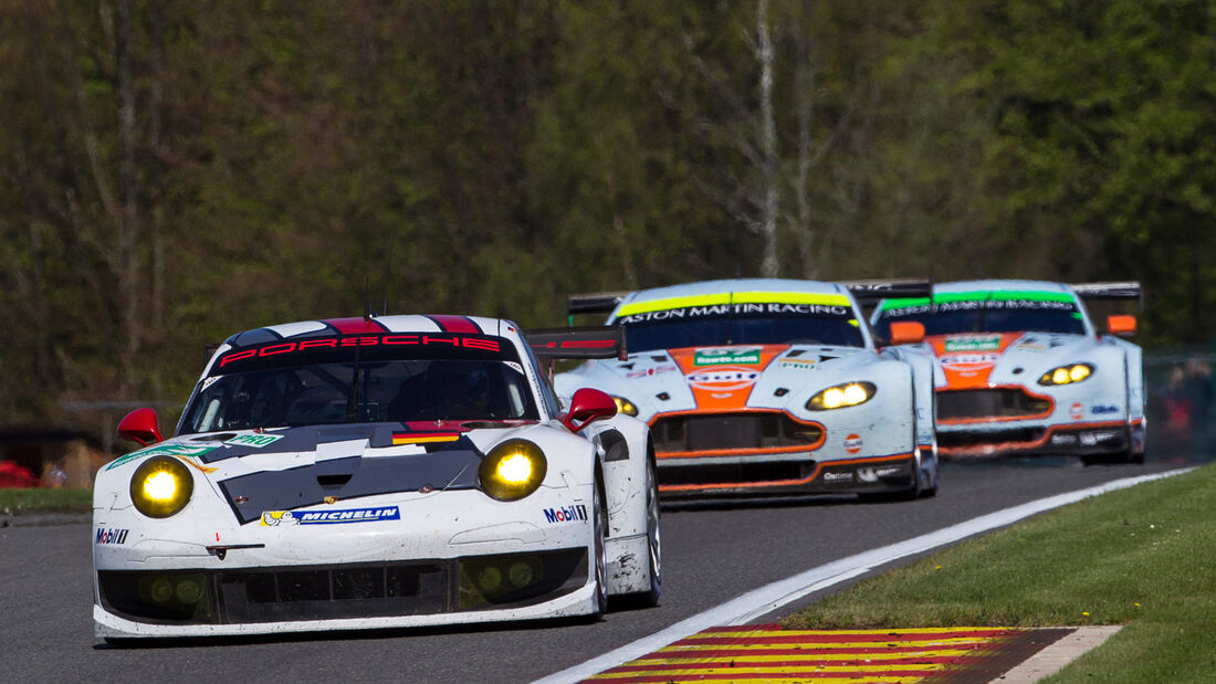 LeMans, GTE-Klasse, Porsche 911 RSR, Aston Martin Vantage GTE