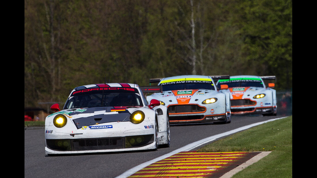 LeMans, GTE-Klasse, Porsche 911 RSR, Aston Martin Vantage GTE