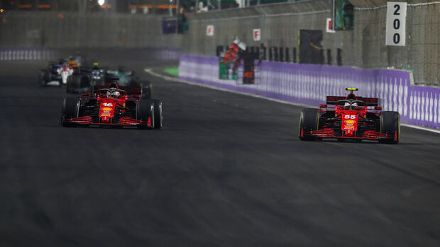 Leclerc - Sainz - Ferrari - GP Saudi-Arabien 2021 - Jeddah - Rennen