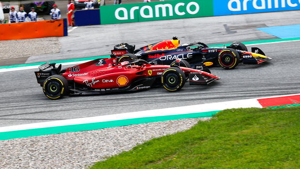 Leclerc vs Verstappen - Formula 1 - Austrian GP 2022
