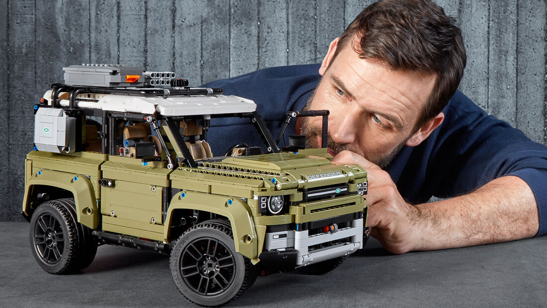 Lego Technic Land Rover Defender