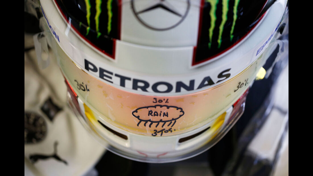 Lewis Hamilton - Helm - Mercedes - GP Österreich - Formel 1 - Freitag - 19.6.2015