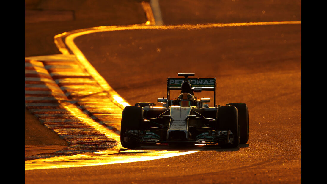 Lewis Hamilton - Mercedes - Bahrain - Formel 1 Test - 2014