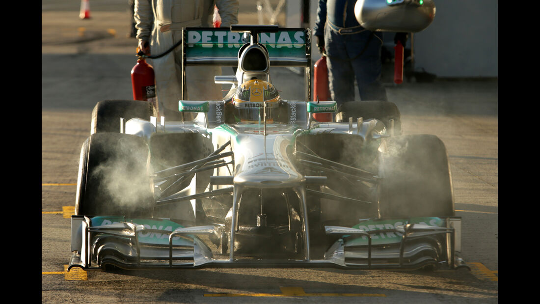 Lewis Hamilton Mercedes F1 Test Jerez 2013 Highlights