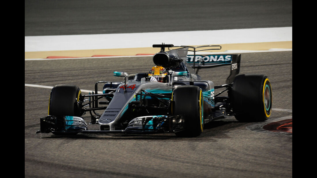 Lewis Hamilton - Mercedes - Formel 1 - GP Bahrain - Sakhir - Training - Freitag - 14.4.2017